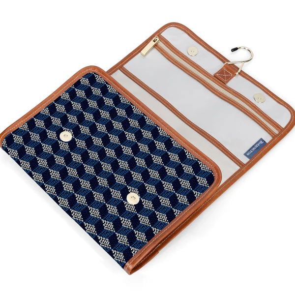 Hanging Toiletry Kit - Image 3
