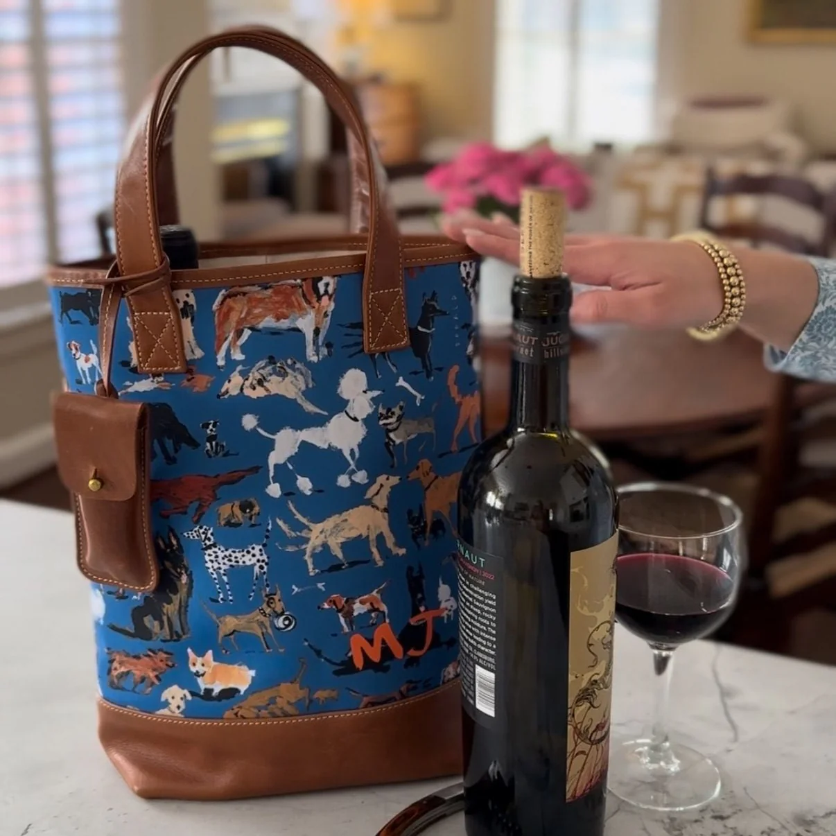 Westport Wine Tote × Drawbertson - Image 3